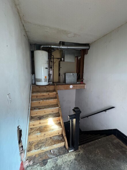 More Photos Of 1314 Niagara St, Niagara Falls Storefront Retail Residential For Sale
