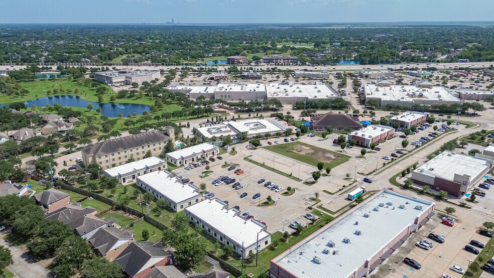 More Photos Of 2743 Imperia Dr, Sugar Land Medical For Sale