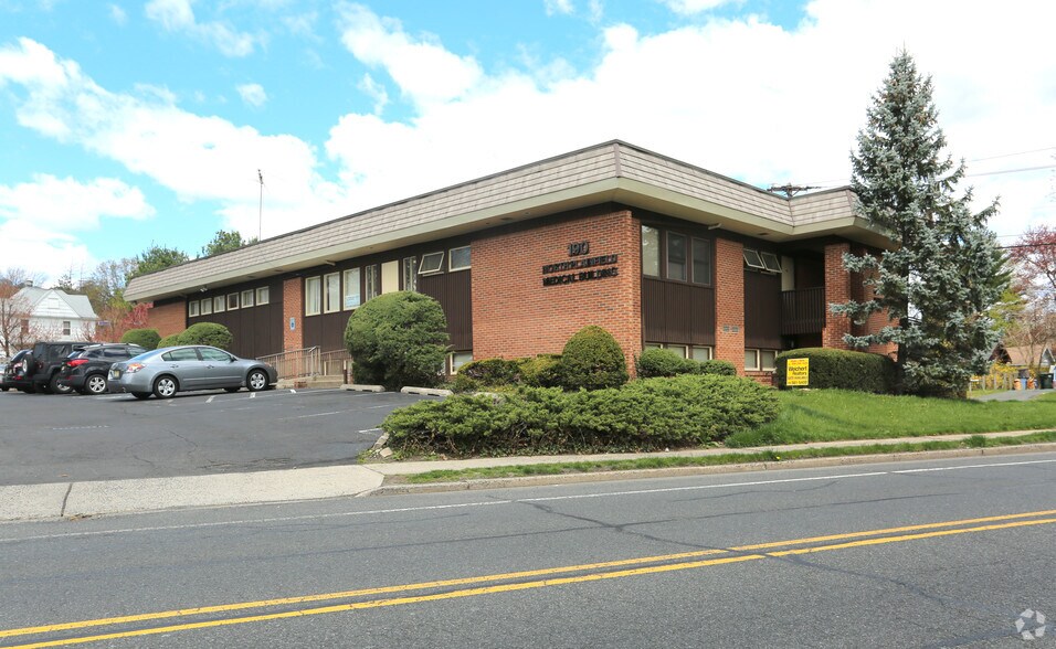 More Photos Of 190 Greenbrook Rd, North Plainfield Medical For Sale