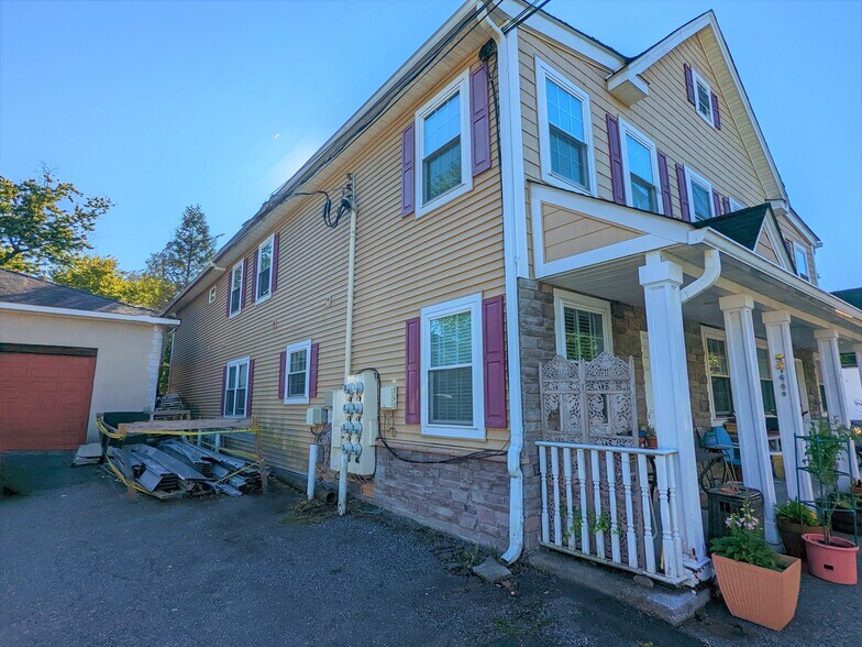 More Photos Of 10 Burnside Ave, Congers Apartments For Sale