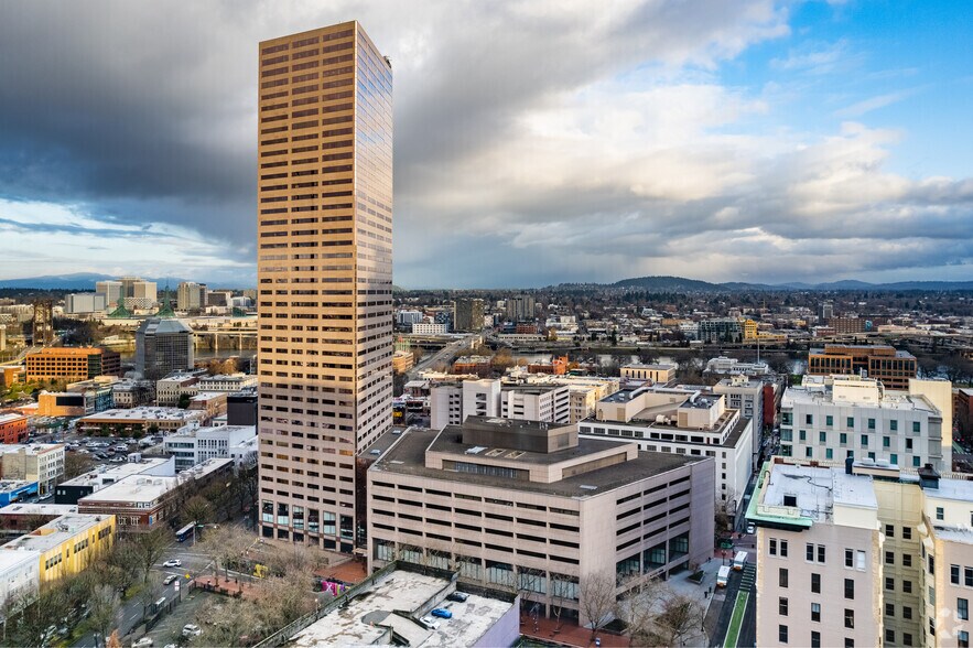 More Photos Of 111 SW 5th Ave, Portland Office For Lease