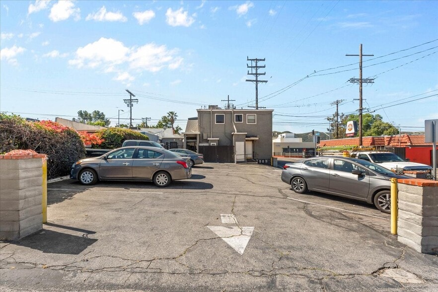 More Photos Of 7969 Foothill Blvd, Sunland Office For Lease