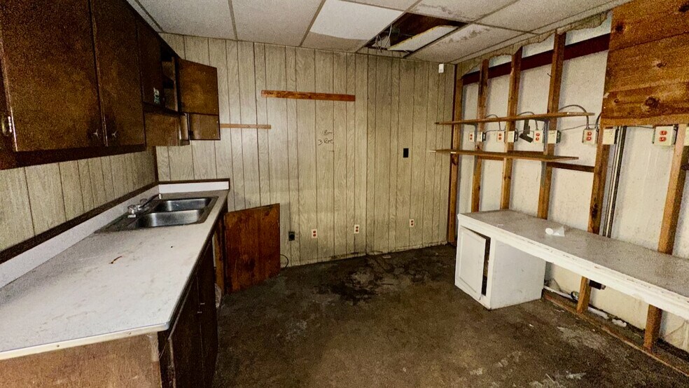 More Photos Of 3107 Spring Hill Ave, Mobile Freestanding For Sale