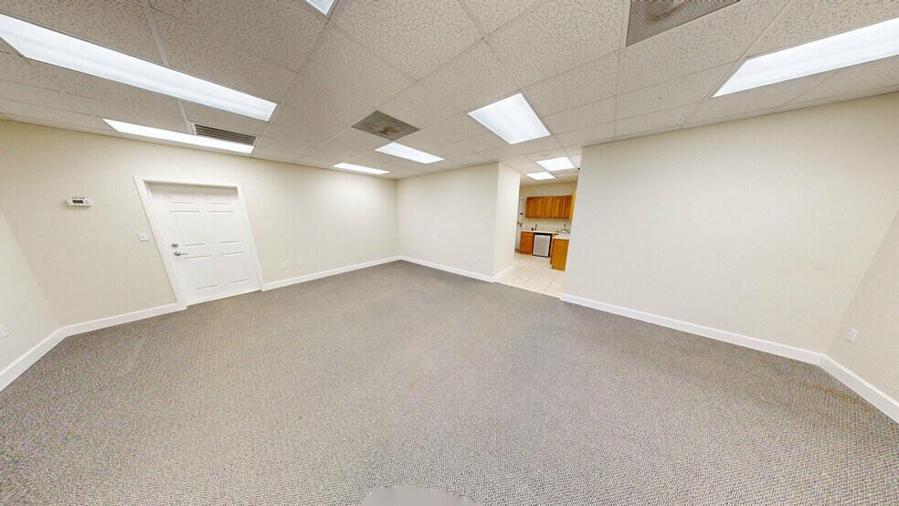 More Photos Of 5151 S Lakeland Dr, Lakeland Office For Sale