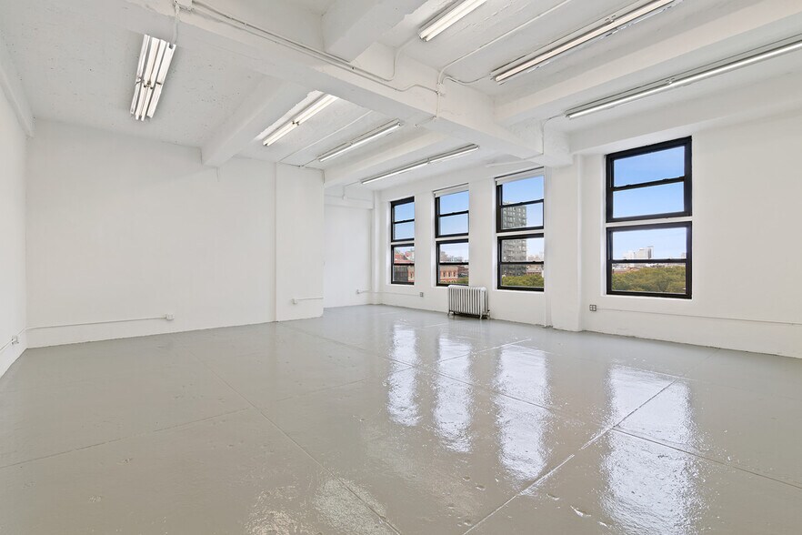 More Photos Of 195-197 Chrystie St, New York Office Residential For Lease