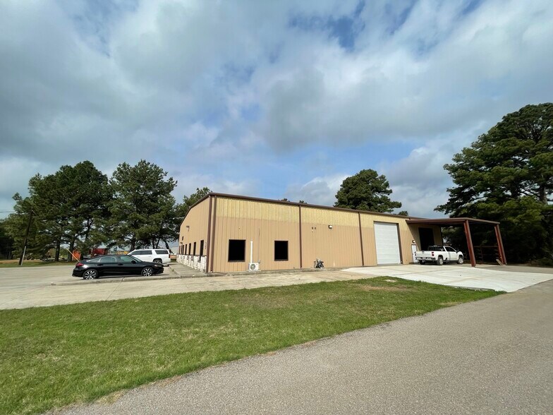 More Photos Of 20338 Telge Rd, Tomball Warehouse For Lease