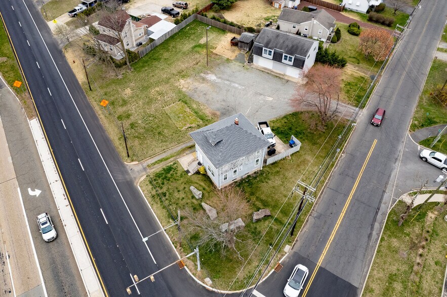 More Photos Of 37 US Highway 130, Trenton Light Manufacturing For Sale