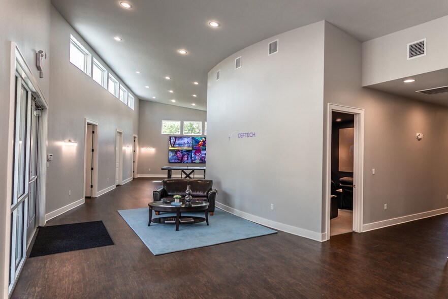 More Photos Of 555 William D Fitch Pkwy, College Station Office For Sale
