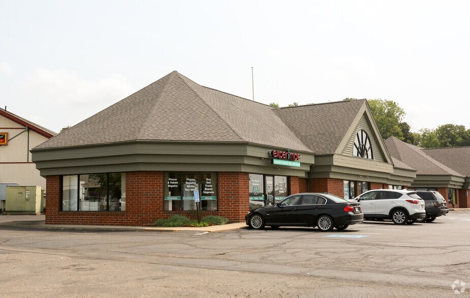 More Photos Of 4601-4719 Fulton Dr, Canton Unknown For Lease