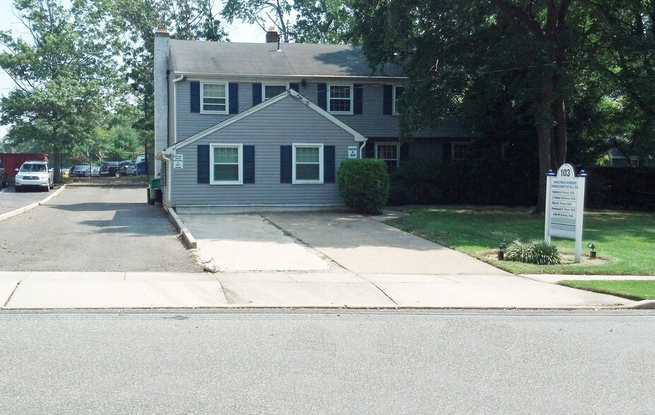 Primary Photo Of 103 E Gate Dr, Cherry Hill Medical For Sale
