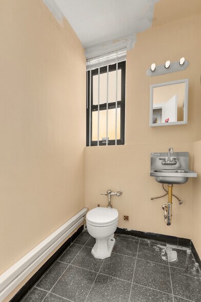 More Photos Of 235 E 22nd St, New York Apartments For Sale