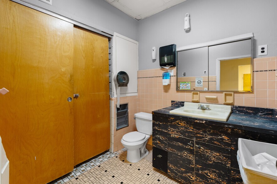 More Photos Of 461-467 Mount Prospect Ave, Newark Medical For Sale