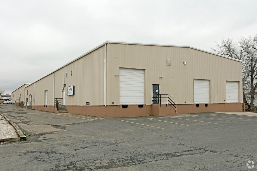 Primary Photo Of 2645-2685 Industrial Ln, Broomfield Warehouse For Lease