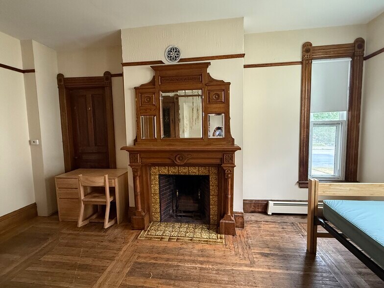 More Photos Of 906 Main St, Worcester Apartments For Sale