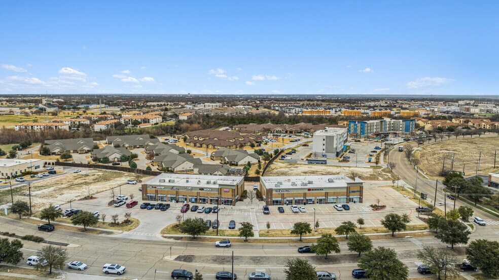 More Photos Of 2324 Marketplace Dr, Waco General Retail For Sale