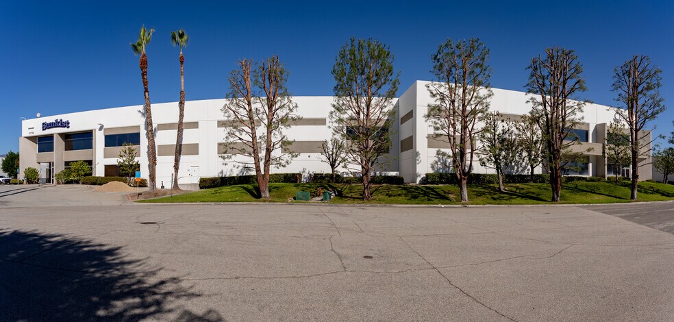 More Photos Of 10730 Bell Ct, Rancho Cucamonga Warehouse For Lease