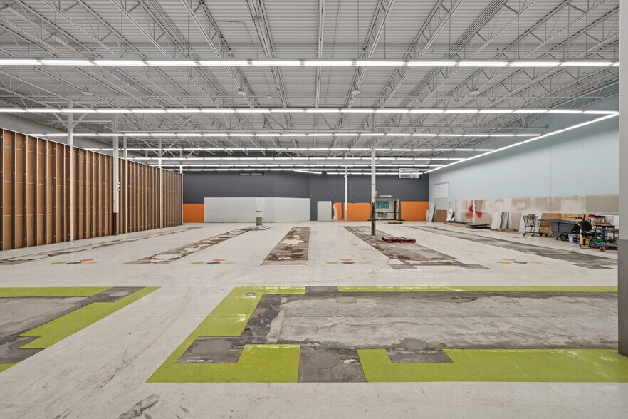 More Photos Of 17158 County Highway J, Chippewa Falls Supermarket For Lease