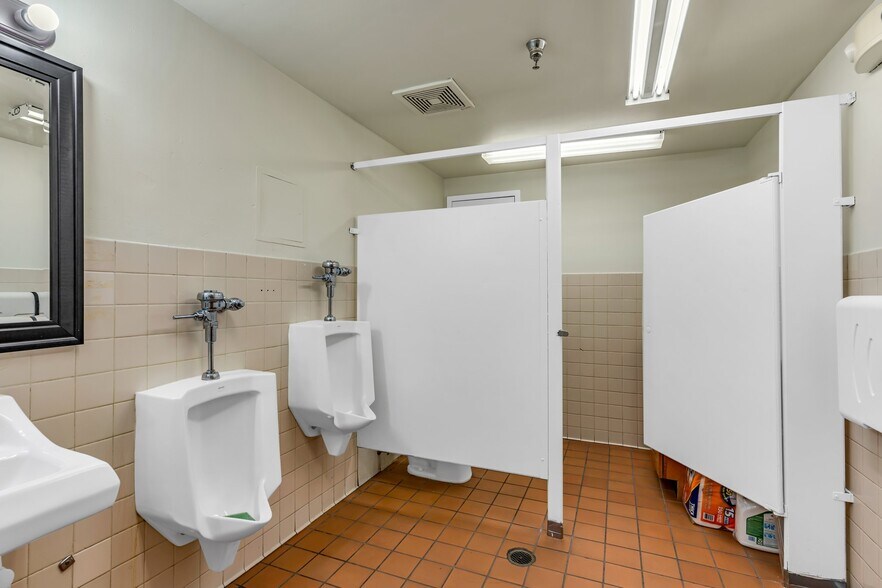 More Photos Of 224 S Union Ave, Pueblo Restaurant For Sale