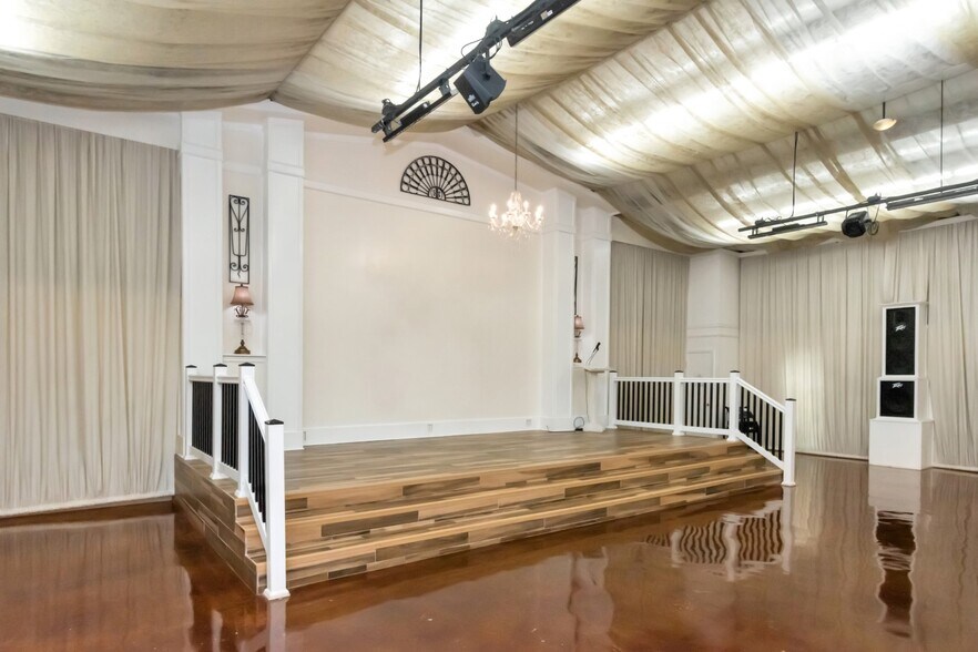 More Photos Of 5725 Jarrett Rd, Prichard Lodge Meeting Hall For Sale