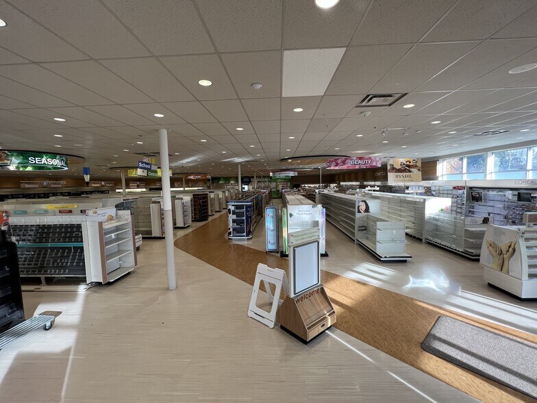 More Photos Of 1458 Mount Pleasant Rd, Chesapeake Freestanding For Lease