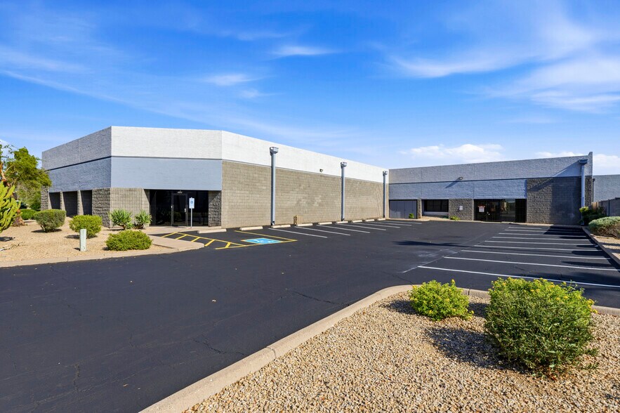 More Photos Of 3745 E Wier Ave, Phoenix Warehouse For Lease