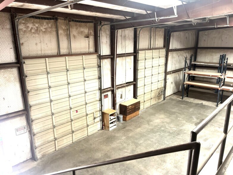 More Photos Of 914 Arroyo St, San Angelo Warehouse For Lease
