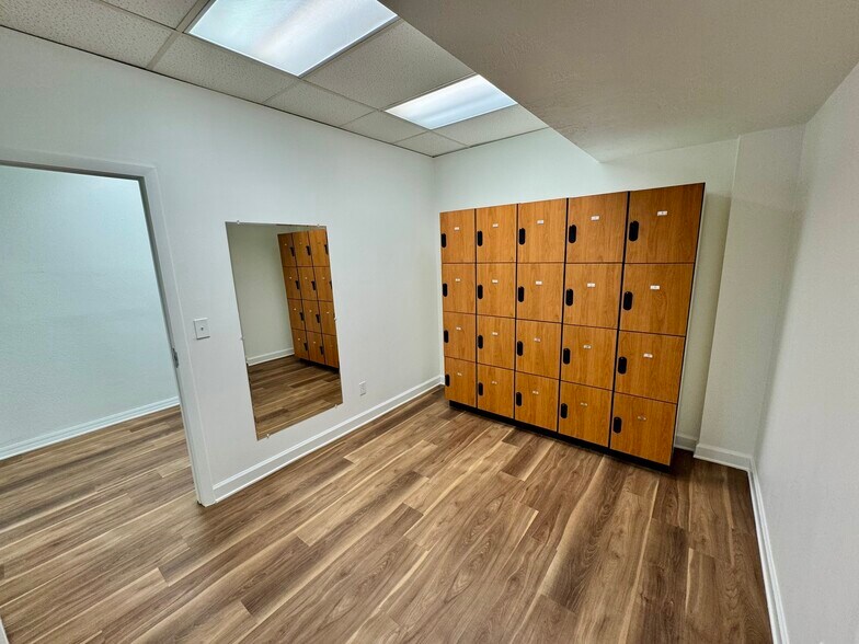 More Photos Of , Ormond Beach Office For Sale