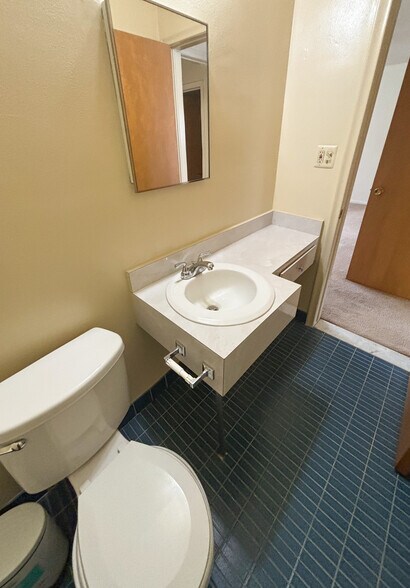 More Photos Of 197 Denby St, Romeo Apartments For Sale