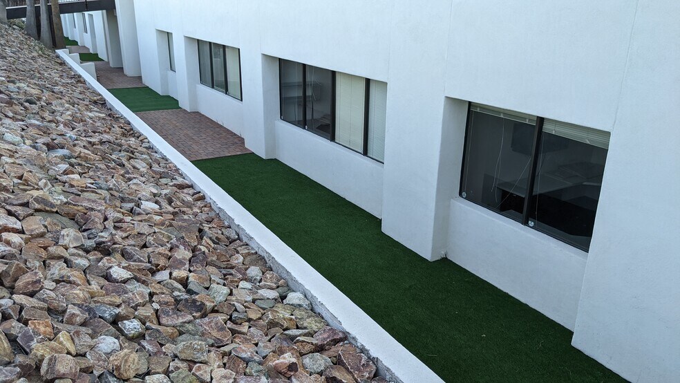 More Photos Of 6420 E Broadway Blvd, Tucson Medical For Sale