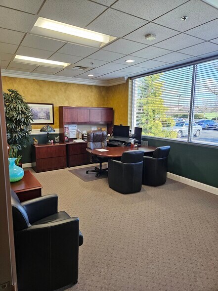 More Photos Of 970 Reserve Dr, Roseville Loft Creative Space For Sale