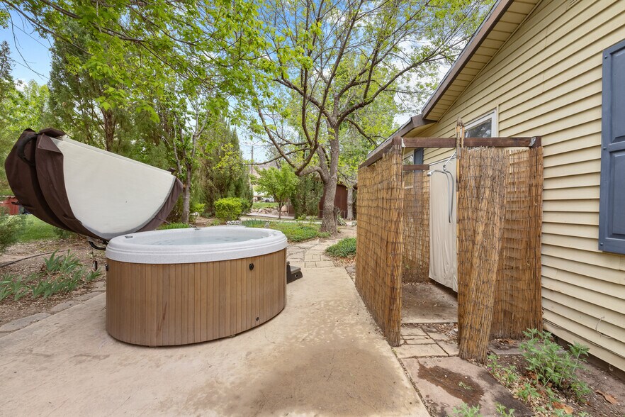 More Photos Of 168 S 100 W, Moab Specialty For Sale