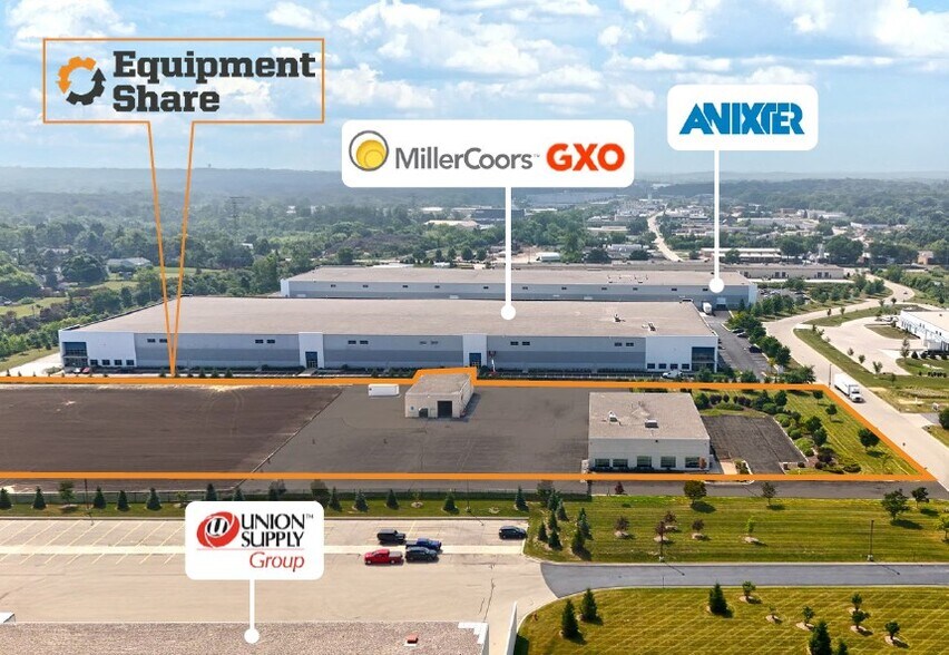 More Photos Of N59W13449 Manhardt Dr, Menomonee Falls Light Distribution For Sale