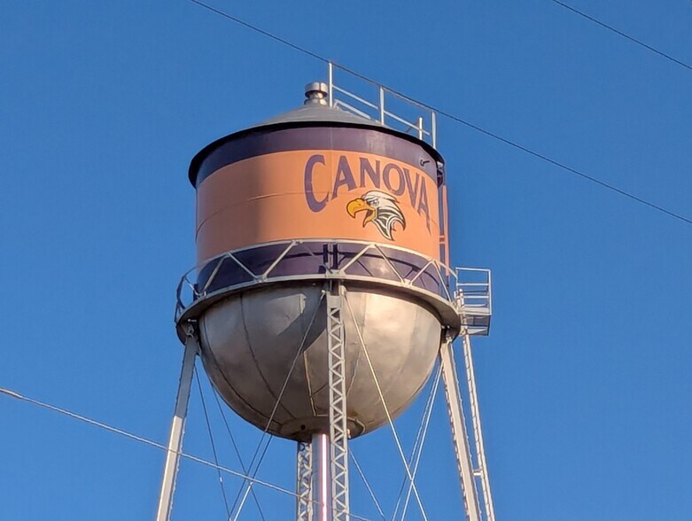 More Photos Of 340 Elm St E, Canova Sports And Entertainment For Sale