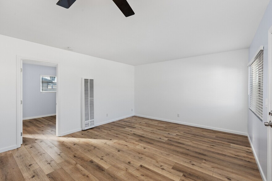 More Photos Of 1413 Hemlock Ave, Imperial Beach Apartments For Sale