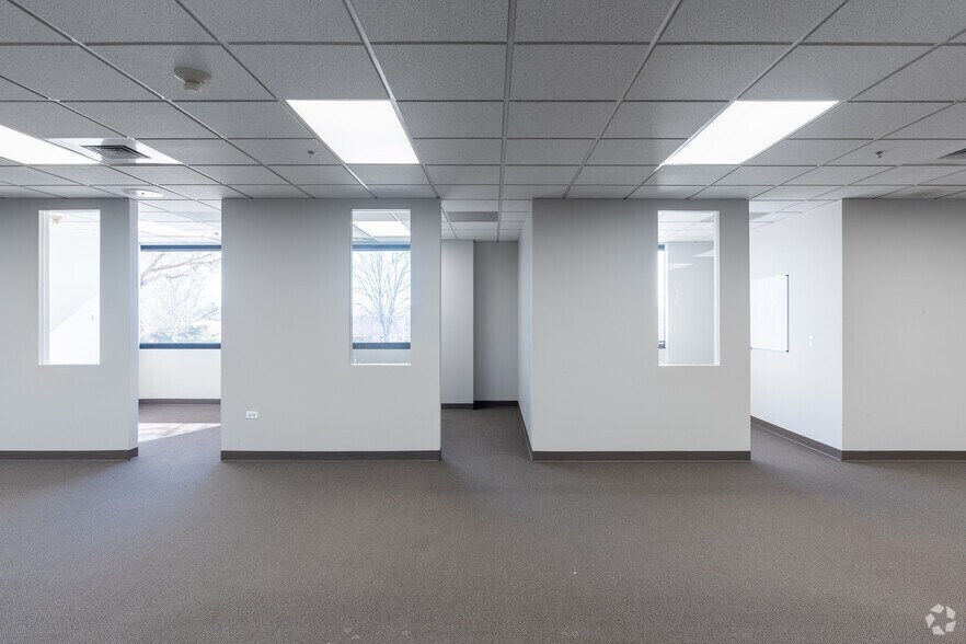 More Photos Of 7110 W Jefferson Ave, Lakewood Unknown For Lease