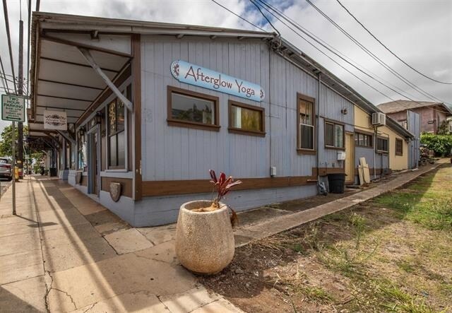 More Photos Of 145 N Market St, Wailuku Storefront Retail Residential For Lease