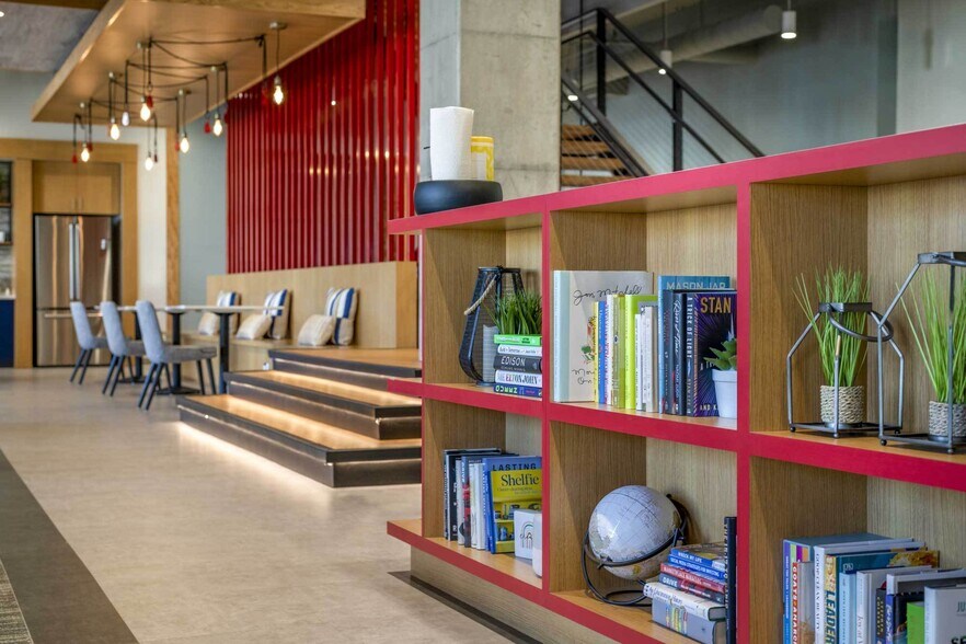 More Photos Of 621 E Pratt St, Baltimore Office For Lease