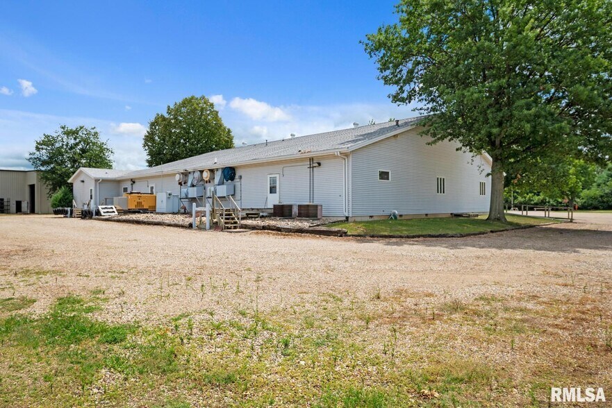 More Photos Of 1217 5th St, Lacon Restaurant For Sale