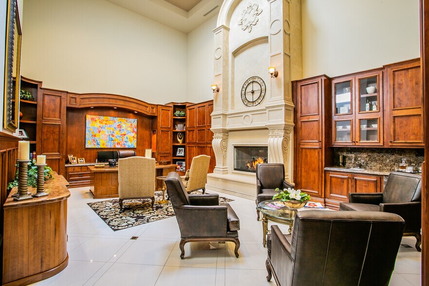 More Photos Of 521 S 3rd St, Las Vegas Office For Sale