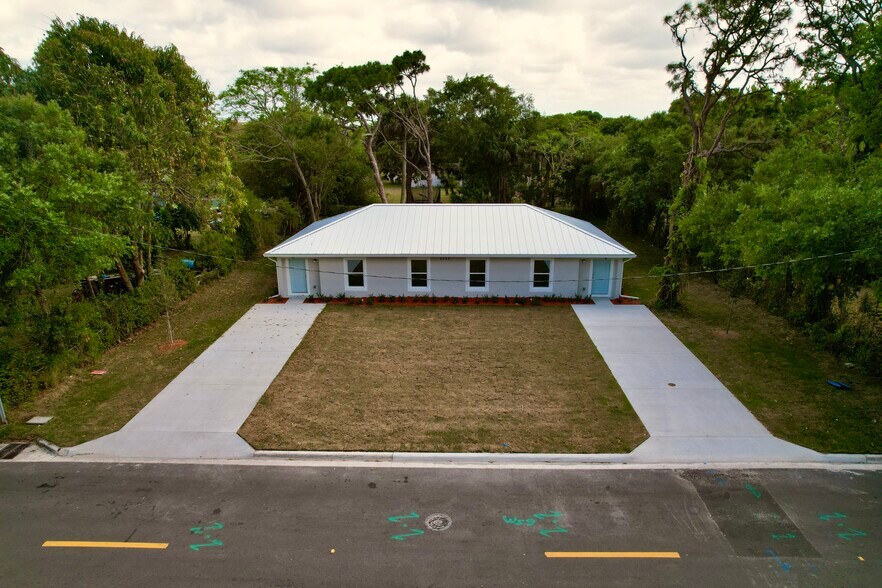 More Photos Of 2703 Avenue G, Fort Pierce Apartments For Sale