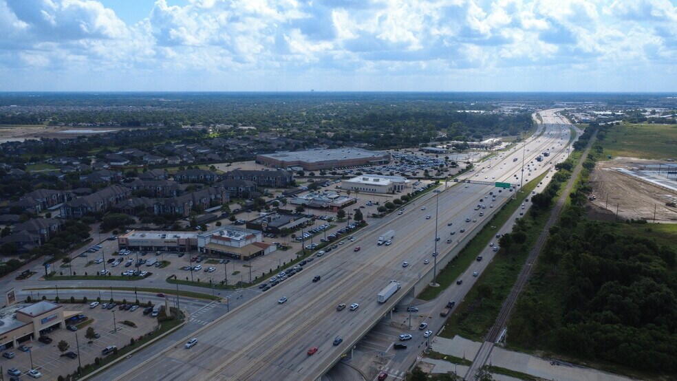 More Photos Of 14106 Mueschke Rd, Cypress Storefront Retail Office For Lease