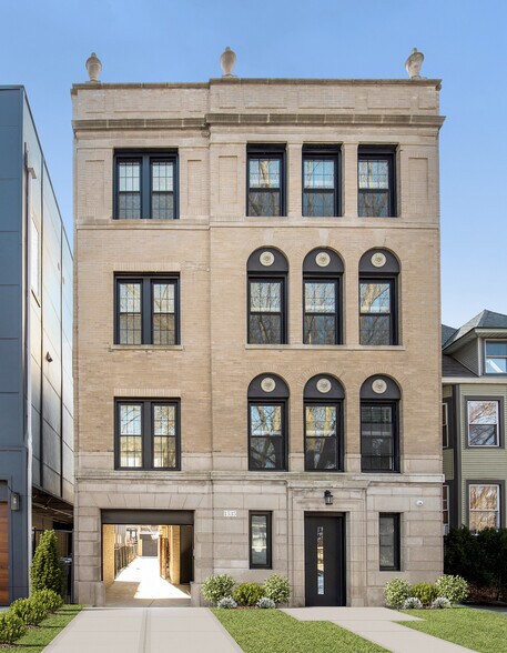 More Photos Of 1535 W Estes Ave, Chicago Multifamily For Sale