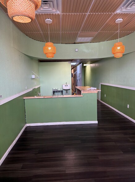 More Photos Of 4636 W Irlo Bronson Memorial Hwy, Kissimmee Storefront For Lease