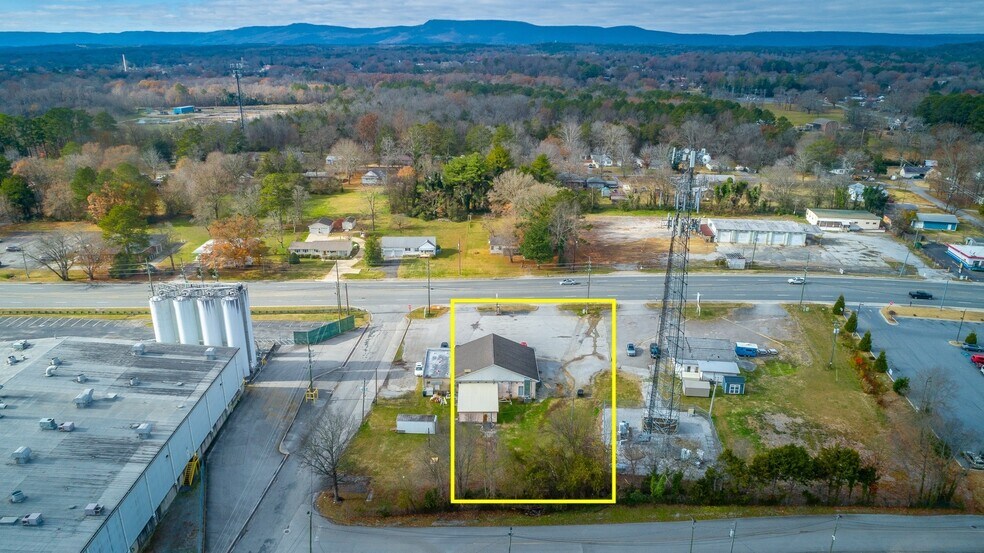More Photos Of 12560 US-27, Chickamauga General Retail For Sale