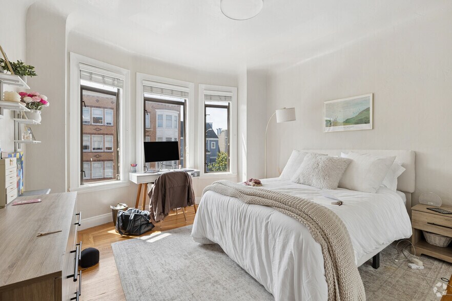 More Photos Of 3324 Broderick St, San Francisco Apartments For Sale