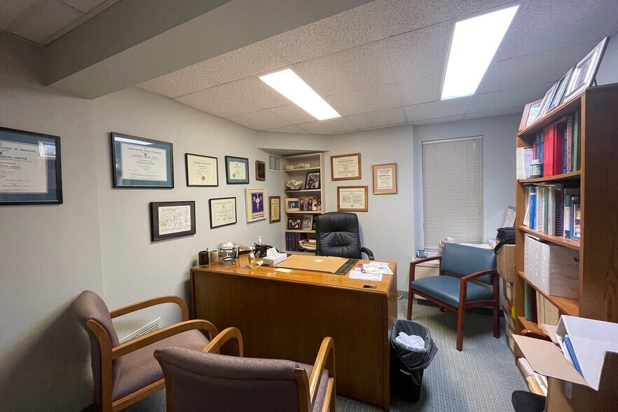 More Photos Of 12 Elmcrest Ter, Norwalk Office For Sale