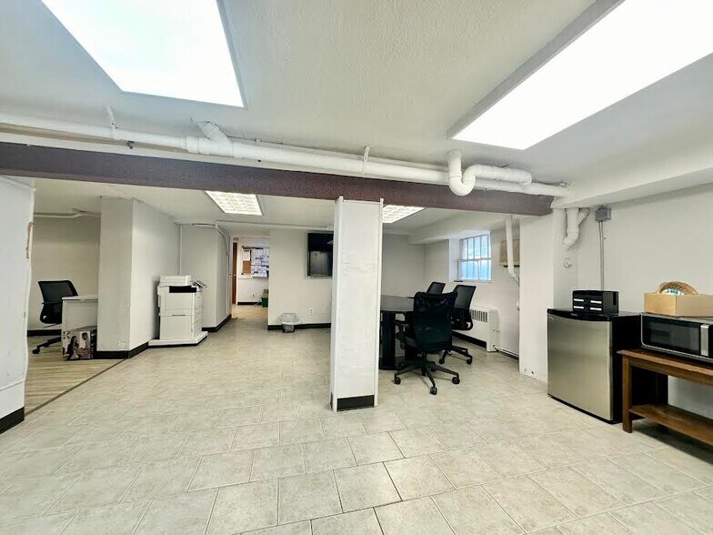 More Photos Of 538 Bloomfield Ave, Verona Storefront Retail Office For Lease