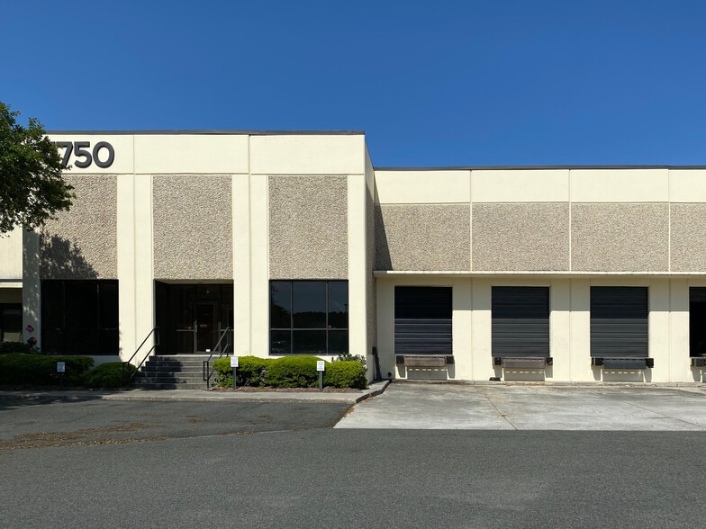 More Photos Of 4750-4760 Goer Dr, North Charleston Warehouse For Lease