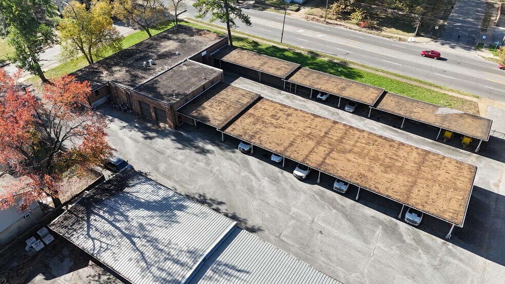 More Photos Of 954 S Highland St, Memphis Truck Terminal For Sale