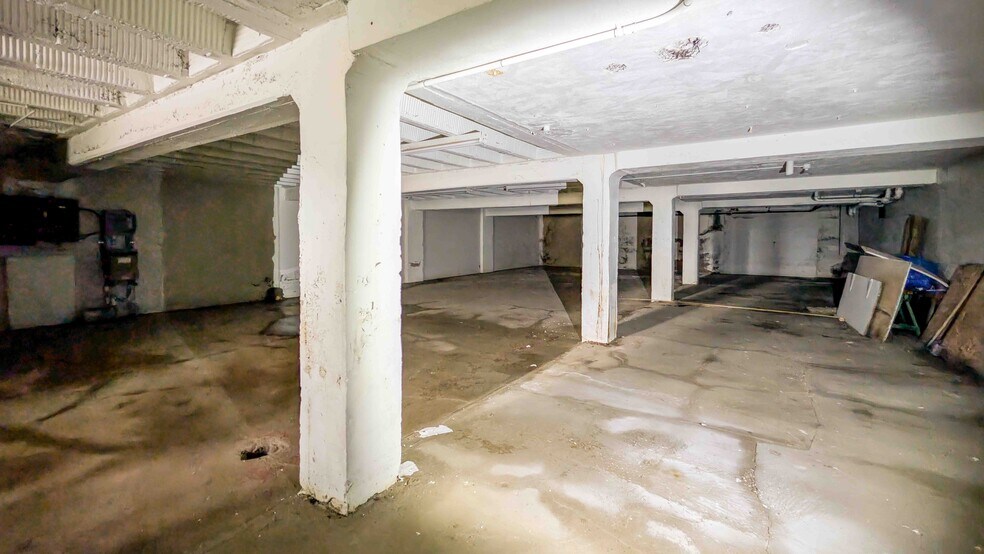 More Photos Of 301 W Water St, Sandusky Restaurant For Sale